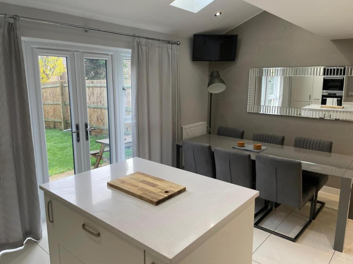 Villa The Townhouse @Thorpe Road Peterborough Exterior foto